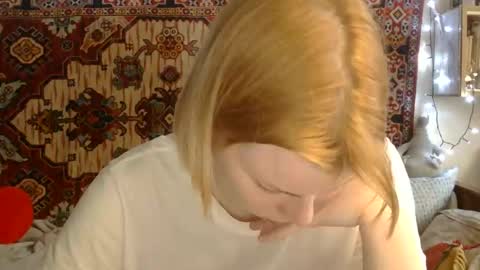 Snapshot of miss_elistia_ chatting on May 28, 2026, 11:18 am Elis online show from May 28, 2026, 11:18 am