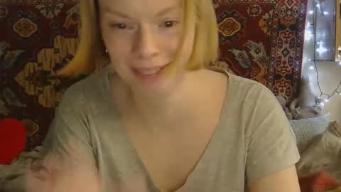 Snapshot of miss_elistia_ chatting on June 3, 2026, 11:13 am Elis online show from June 3, 2026, 11:13 am