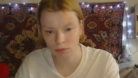 Snapshot of miss_elistia_ chatting on June 8, 2026, 11:10 am Elis online show from June 8, 2026, 11:10 am