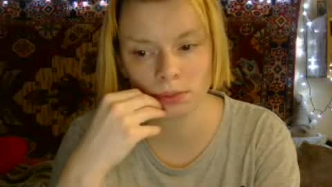 Snapshot of miss_elistia_ chatting on July 2, 2026, 10:54 am Elis online show from July 2, 2026, 10:54 am