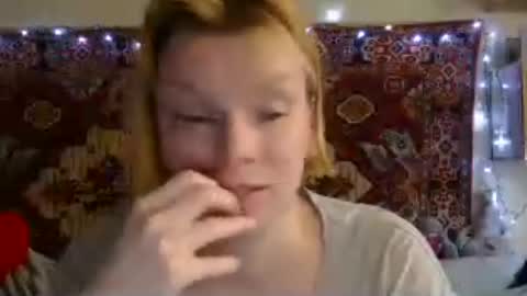 Snapshot of miss_elistia_ chatting on July 3, 2026, 11:05 am Elis online show from July 3, 2026, 11:05 am