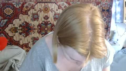 Snapshot of miss_elistia_ chatting on July 6, 2026, 11:07 am Elis online show from July 6, 2026, 11:07 am