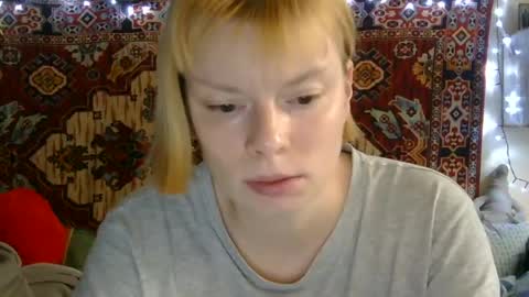 Snapshot of miss_elistia_ chatting on July 28, 2026, 11:28 am Elis online show from July 28, 2026, 11:28 am