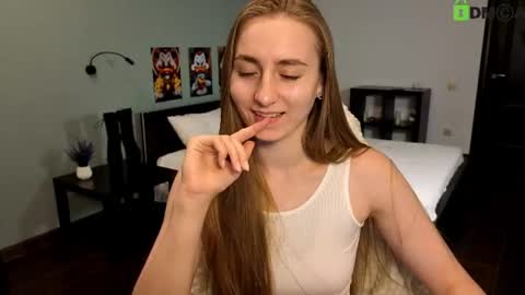 Snapshot of miss_emily19 chatting on June 11, 2026, 8:12 am Emily online show from June 11, 2026, 8:12 am