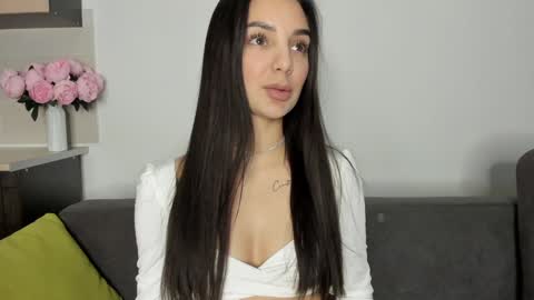 Snapshot of miss_emilyy chatting on December 25, 2024, 1:41 pm Emily online show from December 25, 2024, 1:41 pm