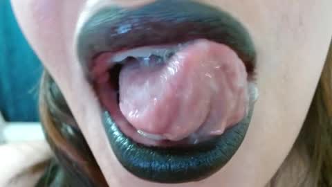 Miss Evoleth online show from April 30, 2026, 12:39 am