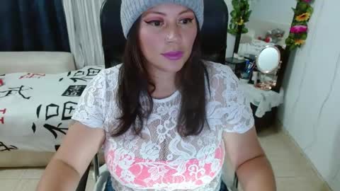 Miss Evoleth online show from May 3, 2026, 12:27 am