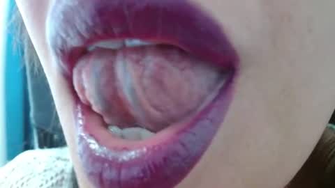 Miss Evoleth online show from July 19, 2026, 11:58 am