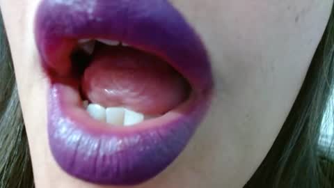 Miss Evoleth online show from July 22, 2026, 7:33 am