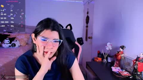 Snapshot of miss_hikikomori chatting on May 17, 2026, 6:33 am Asami online show from May 17, 2026, 6:33 am