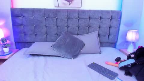 miss_horney online show from December 20, 2025, 4:14 pm