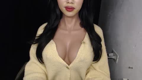 Lyn online show from February 1, 2026, 4:27 pm