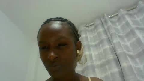 kiki online show from February 1, 2026, 4:38 pm