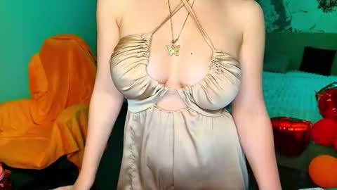 Snapshot of miss_kiten chatting on June 6, 2026, 7:29 pm miss_kiten online show from June 6, 2026, 7:29 pm