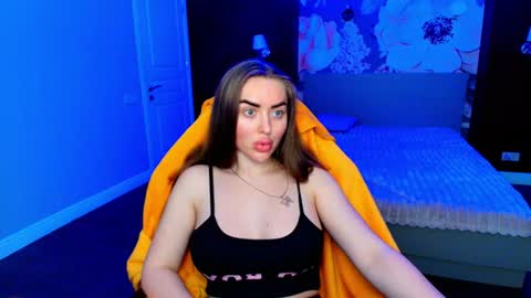 Snapshot of miss_kiten chatting on June 22, 2026, 12:02 am miss_kiten online show from June 22, 2026, 12:02 am
