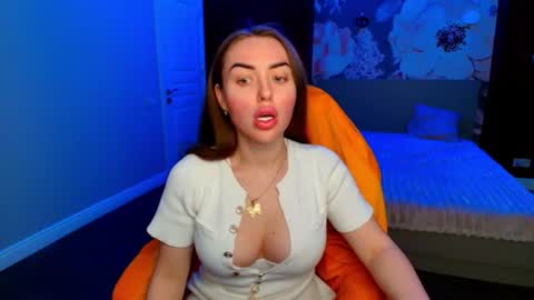 Snapshot of miss_kiten chatting on July 14, 2026, 3:00 am miss_kiten online show from July 14, 2026, 3:00 am