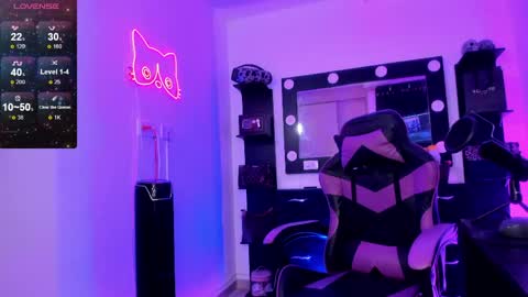 Miss Kittyn online show from May 3, 2026, 11:00 pm
