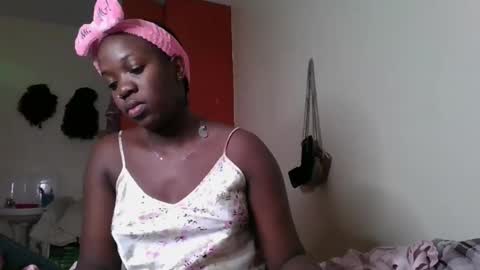 Snapshot of miss_kookie chatting on January 21, 2025, 7:04 am miss_kookie online show from January 21, 2025, 7:04 am