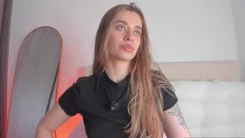 Snapshot of miss_lanaa chatting on July 1, 2026, 12:45 am Alana online show from July 1, 2026, 12:45 am