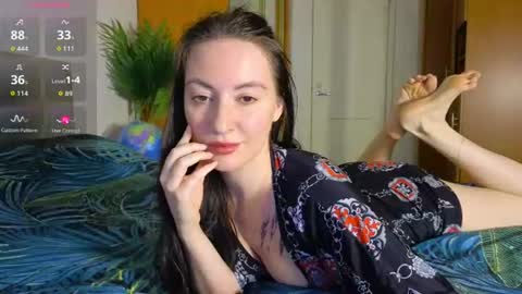 Laura online show from July 18, 2026, 9:46 am