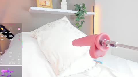 miss_lori_ online show from July 28, 2026, 2:46 pm