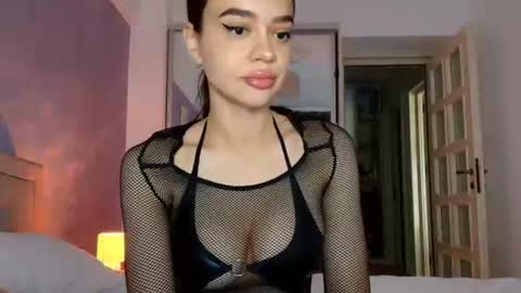 Snapshot of miss_medyson chatting on June 19, 2026, 7:56 am miss_medyson online show from June 19, 2026, 7:56 am
