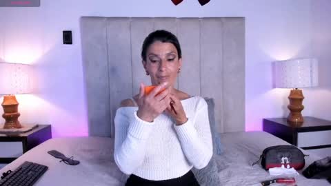 Snapshot of miss_milf_ chatting on May 6, 2026, 8:47 pm miss_milf_ online show from May 6, 2026, 8:47 pm