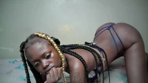 miss_pretty1 online show from February 26, 2026, 9:03 pm