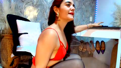 Snapshot of miss_rouss22_ chatting on July 21, 2026, 8:00 pm victoria online show from July 21, 2026, 8:00 pm