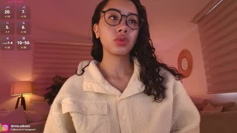 Snapshot of miss_sidney chatting on May 25, 2026, 12:44 pm Amy Olivera online show from May 25, 2026, 12:44 pm