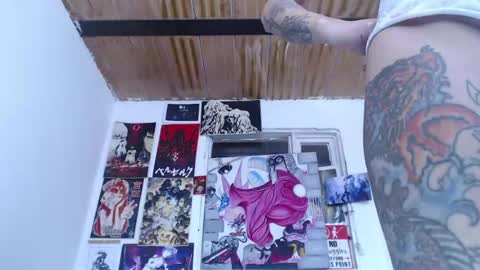 Snapshot of miss_spy chatting on May 13, 2026, 5:43 pm Kortana 2.0 dont forget thumbs up and follow me on twitter online show from May 13, 2026, 5:43 pm