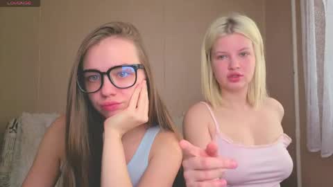 Bella online show from April 22, 2026, 8:28 am