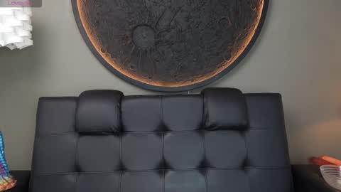 Snapshot of miss_vaiolette chatting on November 6, 2025, 11:11 am Vaiolette online show from November 6, 2025, 11:11 am