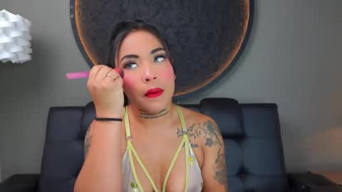 Vaiolette online show from January 15, 2026, 11:04 am