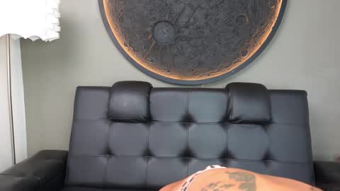 Vaiolette online show from March 9, 2026, 11:03 am