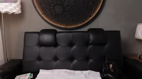Snapshot of miss_vaiolette chatting on June 5, 2026, 11:05 am Vaiolette online show from June 5, 2026, 11:05 am