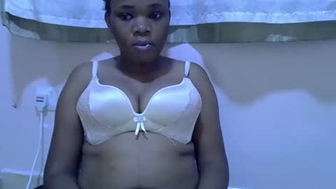 miss_velour online show from April 28, 2026, 6:57 pm