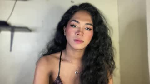 miss_veron_xoxo online show from December 18, 2025, 8:15 pm