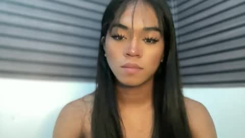miss_veron_xoxo online show from May 2, 2026, 8:47 pm