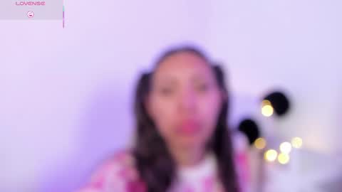 Miss Veronica online show from March 4, 2025, 6:50 pm