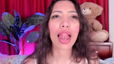 Miss Veronica online show from October 7, 2025, 1:30 pm