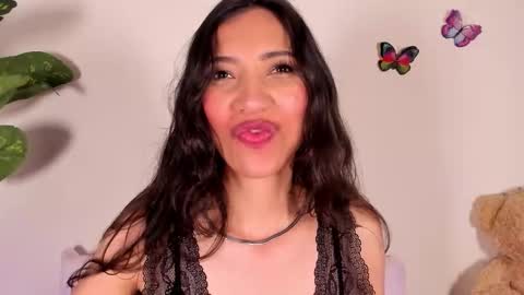 Miss Veronica online show from March 4, 2026, 1:17 pm