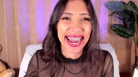 Miss Veronica online show from March 12, 2026, 1:39 pm