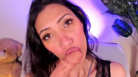 Miss Veronica online show from May 5, 2026, 1:19 pm