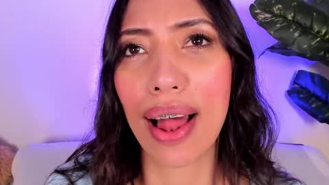 Snapshot of miss_veronica2 chatting on May 7, 2026, 1:16 pm Miss Veronica online show from May 7, 2026, 1:16 pm