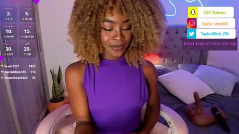 Snapshot of miss_west chatting on March 8, 2025, 11:58 am Tay Tay Independent Model online show from March 8, 2025, 11:58 am