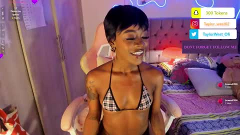 Snapshot of miss_west chatting on September 19, 2025, 9:11 am Tay Tay Independent Model online show from September 19, 2025, 9:11 am