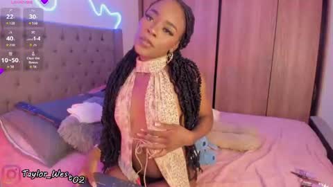 Snapshot of miss_west chatting on July 25, 2026, 8:45 am Tay Tay Independent Model online show from July 25, 2026, 8:45 am