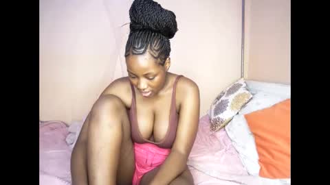 miss_worldfire online show from May 25, 2026, 8:26 pm
