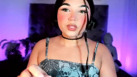 miss_zz online show from May 11, 2026, 1:55 am